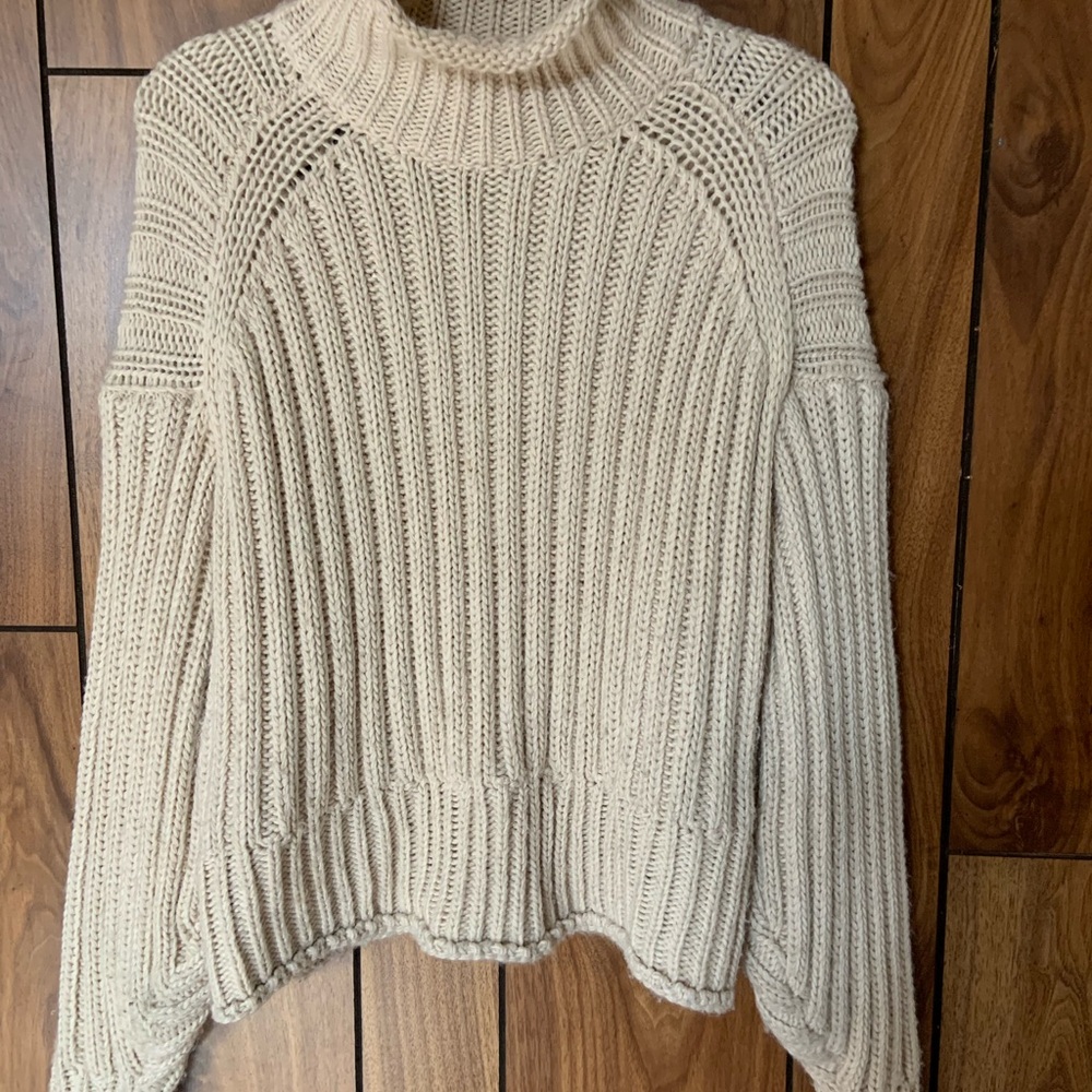 H&M sweater size small - cream colour